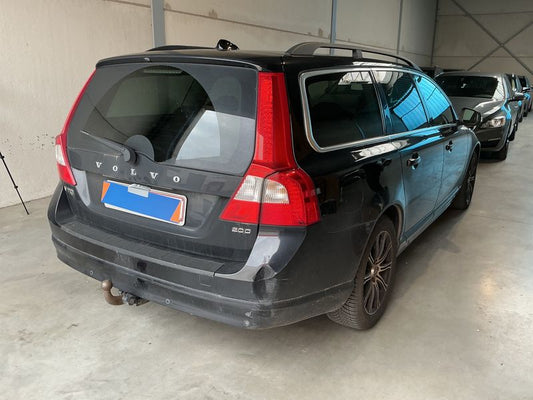 Volvo V70 2.0 D3 Momentum 2010 – снимка 2