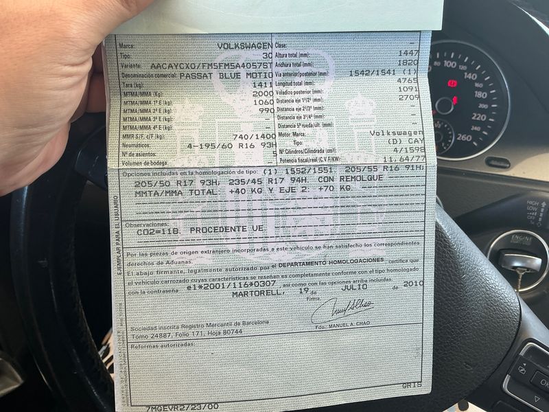 Volkswagen Passat 1.6 TDI Edition Plus BlueMotion Tech 2010 – снимка 6