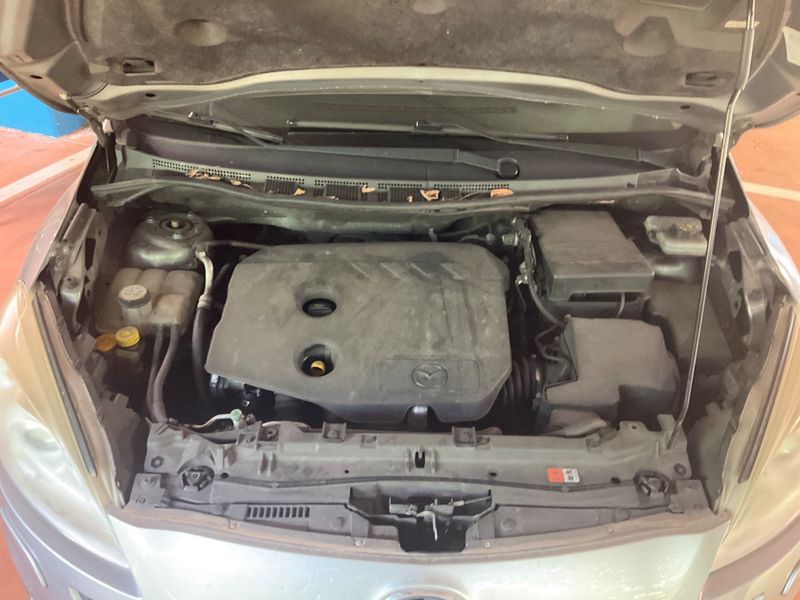Mazda 5 1.6 CD Diesel Dynamic Space 2011 – снимка на щета