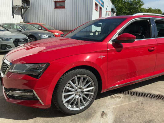 Skoda Superb 2.0 TSI L&K 4x4 2023 – снимка 2