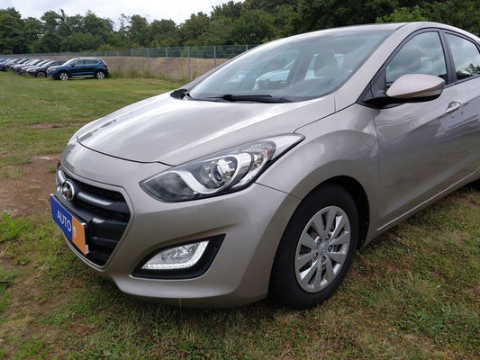 Hyundai i30 1.6 CRDi Trend blue 2016 – снимка 2