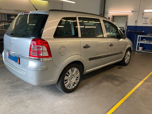 Opel Zafira 1.6 Selection "110 Jahre" 2009 – снимка 2