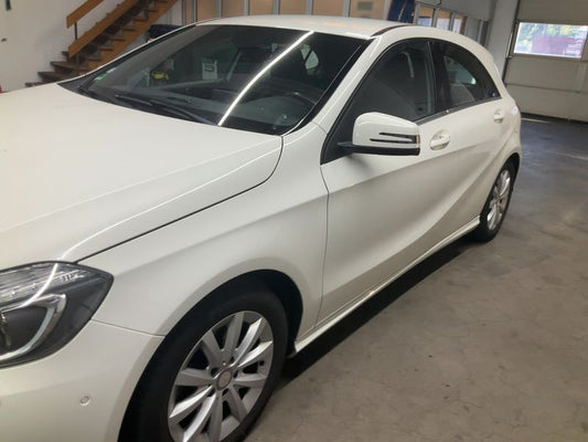 Mercedes-Benz A-Klasse A 180 BlueEfficiency Style 2015 – снимка 2