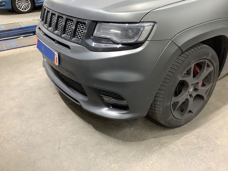 Jeep Grand Cherokee 6.4 V8 HEMI SRT 2018 – снимка 43