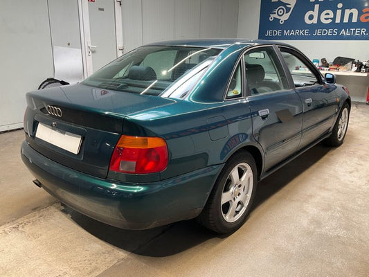 Audi A4 1.6 1996 – снимка 2