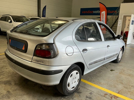 Renault Megane 1.6 1996 – снимка 2