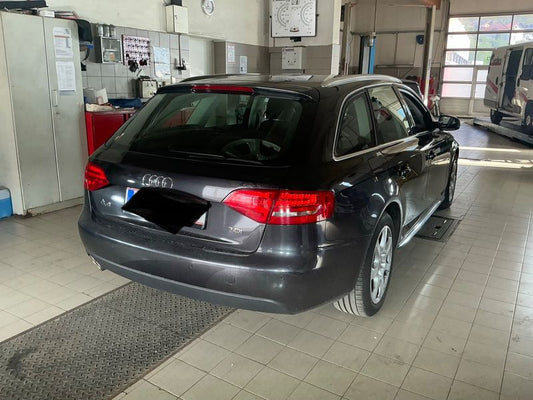 Audi A4 2.0 TDI 2011 – снимка 2