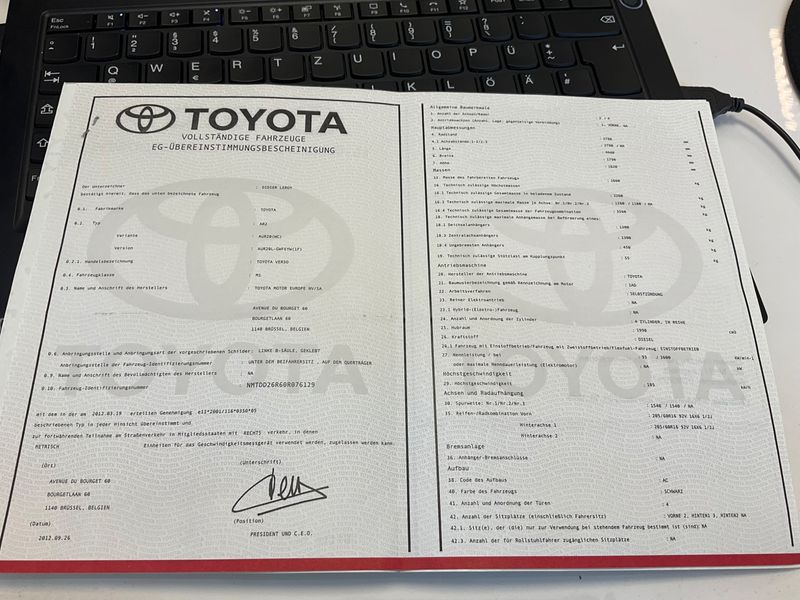 Toyota Verso 2.0 D-4D Travel 2013 – снимка 6