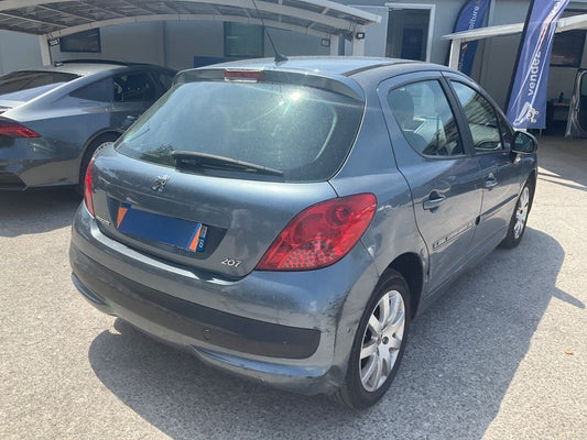 Peugeot 207 1.6 HDi EXécutive Pack 2006 – снимка 2
