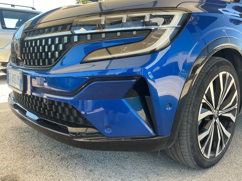 Renault Austral 1.2 Hybrid E-Tech Iconic 2024 – снимка 34