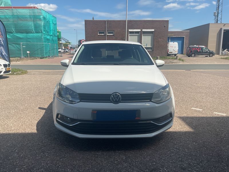 Volkswagen Polo 1.2 TSI Comfortline BlueMotion Tech 2015 – снимка 24