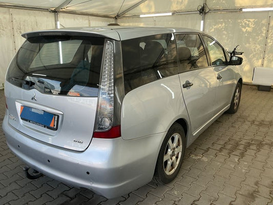 Mitsubishi Grandis 2.0 DI-D Intense 2009 – снимка 2