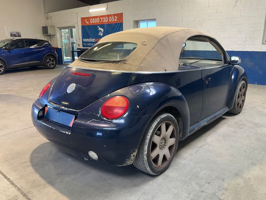 Volkswagen New Beetle 1.6 2004 – снимка 2