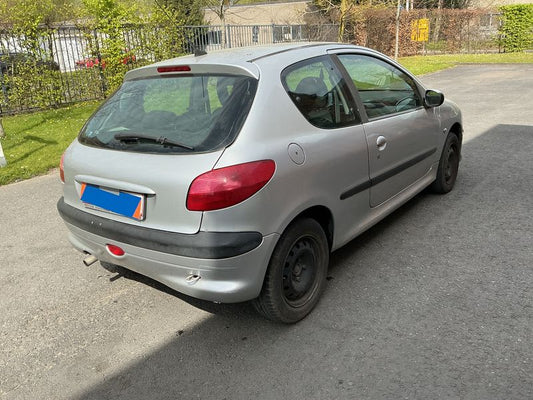 Peugeot 206 1.4 Tendance 2008 – снимка 2