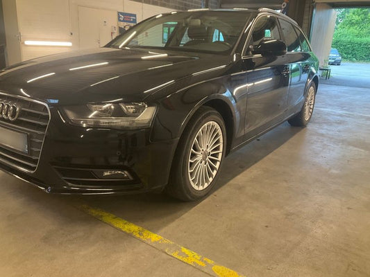 Audi A4 2.0 TDI Attraction 2012 – снимка 2