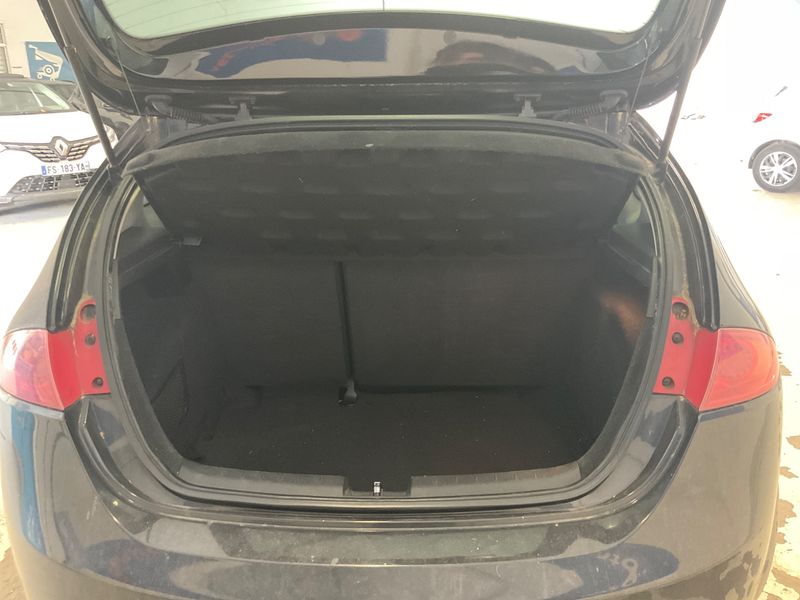 Seat Leon 2.0 TDI FR 2007 – снимка на щета