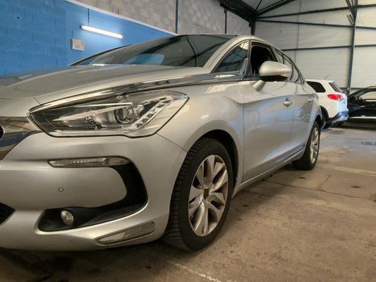 DS Automobiles DS5 2.0 Blue-HDi BeChic 2015 – снимка 2