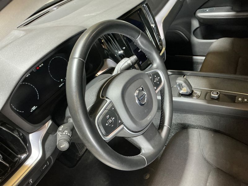 Volvo V60 2.0 B4 Mild-Hybrid 2021 – снимка 24