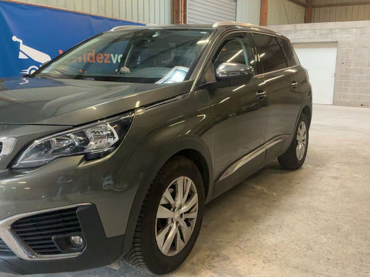Peugeot 5008 1.2 PureTech Allure 2020 – снимка 2