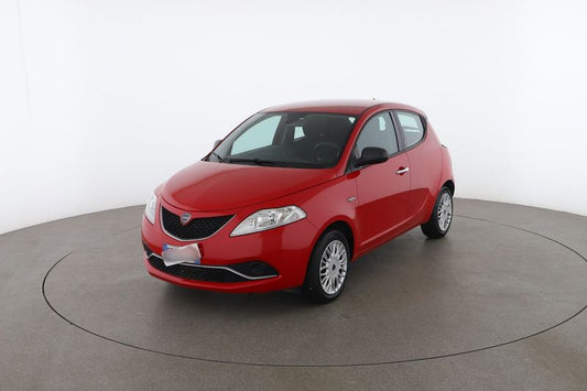Lancia Ypsilon 0.9 TwinAir Silver 2016 – снимка 2