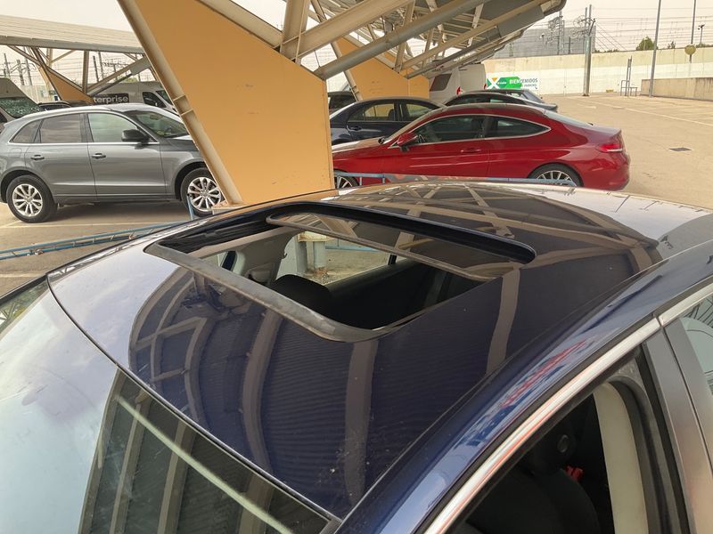 Volkswagen Passat 2.0 TDI Sportline 2005 – снимка на щета