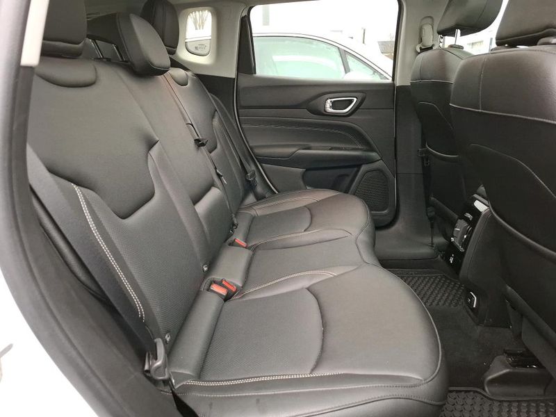 Jeep Compass 1.3 T4 4xe Plug-in Hybrid S 2023 – снимка 12