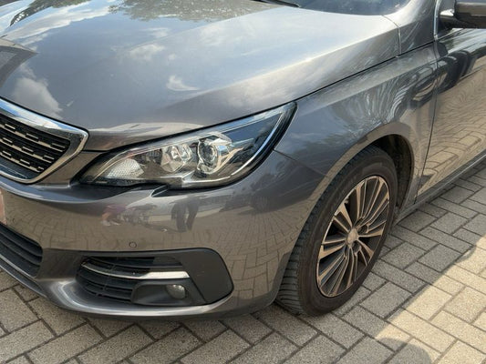 Peugeot 308 1.5 Blue-HDi Allure 2021 – снимка 2