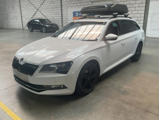 Skoda Superb 1.6 TDI Ambition 2016 – снимка 2
