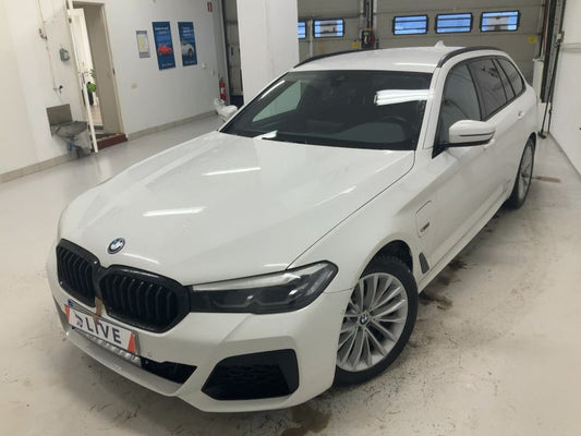 BMW 5er 530e xDrive M Sport 2022 – снимка 2