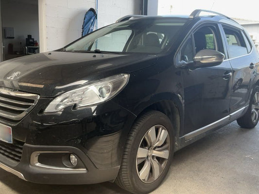 Peugeot 2008 1.2 PureTech Allure 2016 – снимка 2