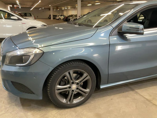Mercedes-Benz A-Klasse A 180 BlueEfficiency Urban 2014 – снимка 2