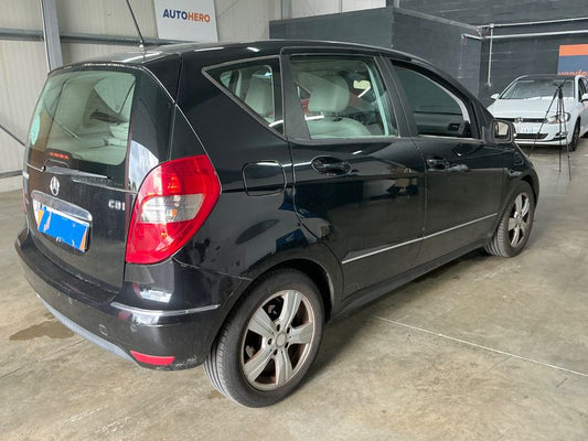 Mercedes-Benz A-Klasse A 180 CDI Avantgarde 2012 – снимка 2
