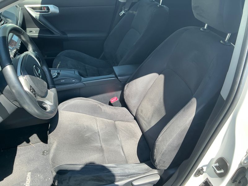 Lexus CT-Serie CT 200h Sensation 2011 – снимка 23
