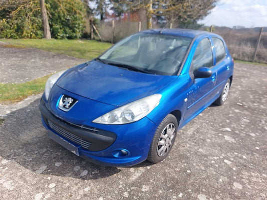Peugeot 206+ 1.4 Urban Move 2011 – снимка 2