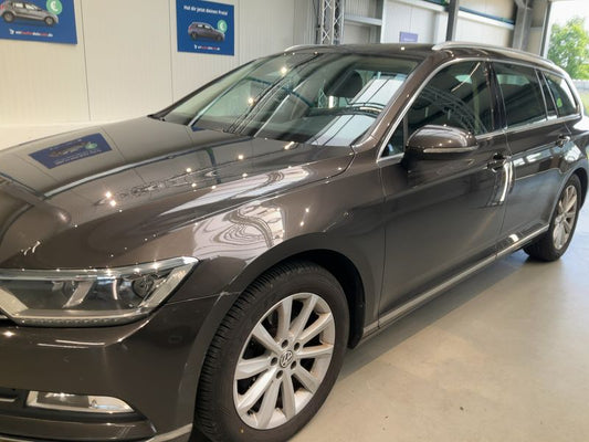 Volkswagen Passat 2.0 TDI Highline BlueMotion Tech 2016 – снимка 2