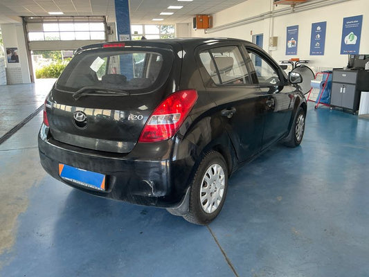 Hyundai i20 1.2 Active 2009 – снимка 2