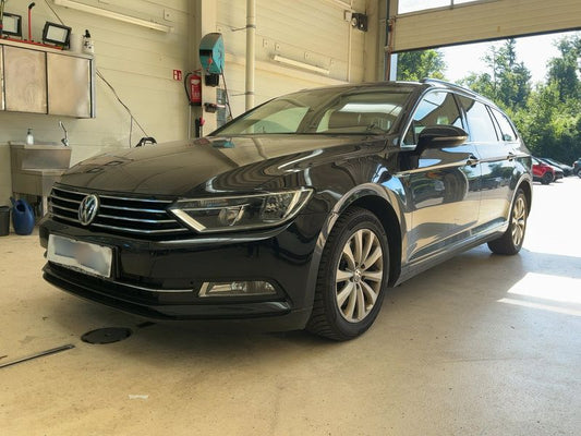 Volkswagen Passat 2.0 TDI Comfortline 4Motion BlueMotion Tech 2015 – снимка 2