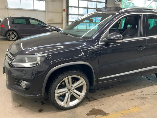 Volkswagen Tiguan 2.0 TDI Lounge Sport & Style 4Motion BlueMotion Tech 2015 – снимка 2