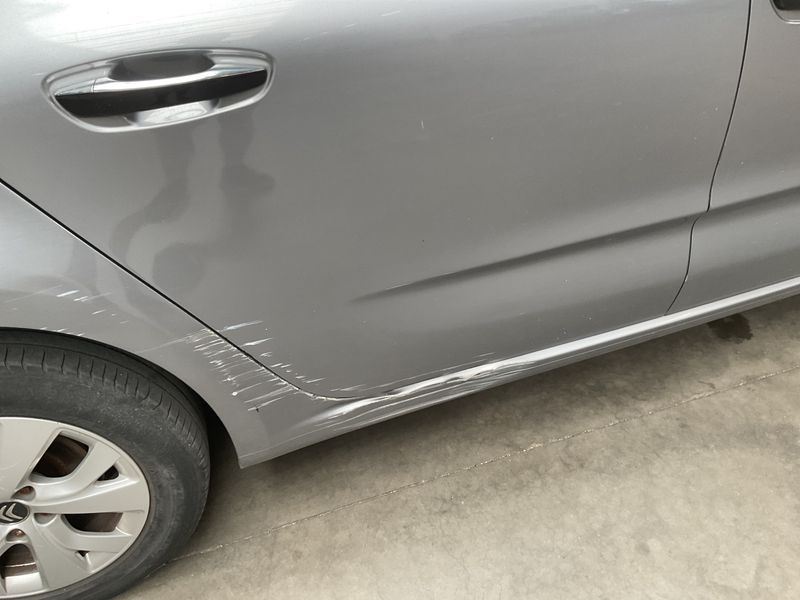 Citroen C4 Picasso 1.2 PureTech Selection 2017 – снимка на щета
