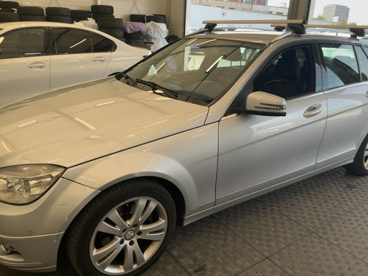 Mercedes-Benz C-Klasse C 220 CDI T BlueEfficiency Avantgarde 2010 – снимка 2