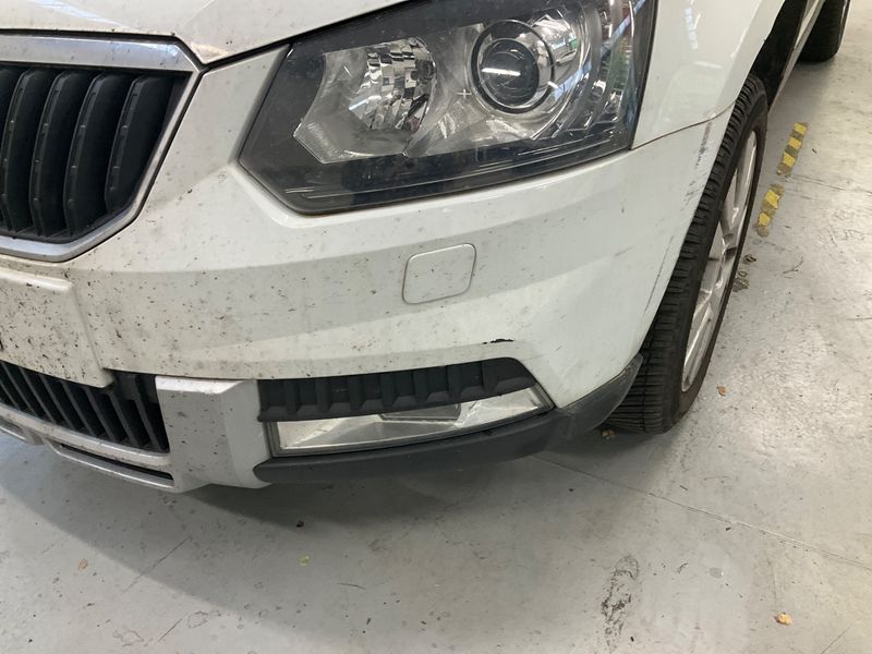 Skoda Yeti 2.0 TDI Elegance Outdoor 4x4 2014 – снимка 30