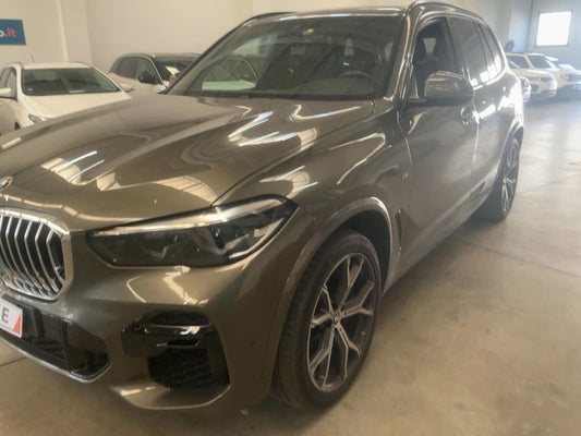 BMW X5 xDrive 30d Mild-Hybrid M Sport 2021 – снимка 2