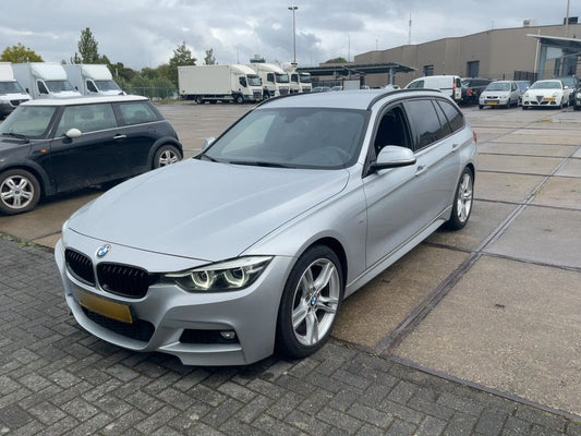 BMW 3er 318i M Sport Shadow 2019 – снимка 2