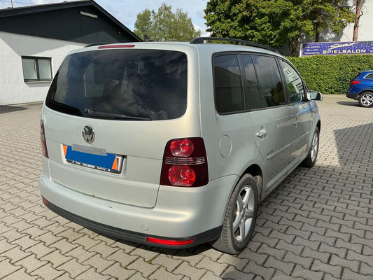 Volkswagen Touran 1.4 TSI United 2008 – снимка 2