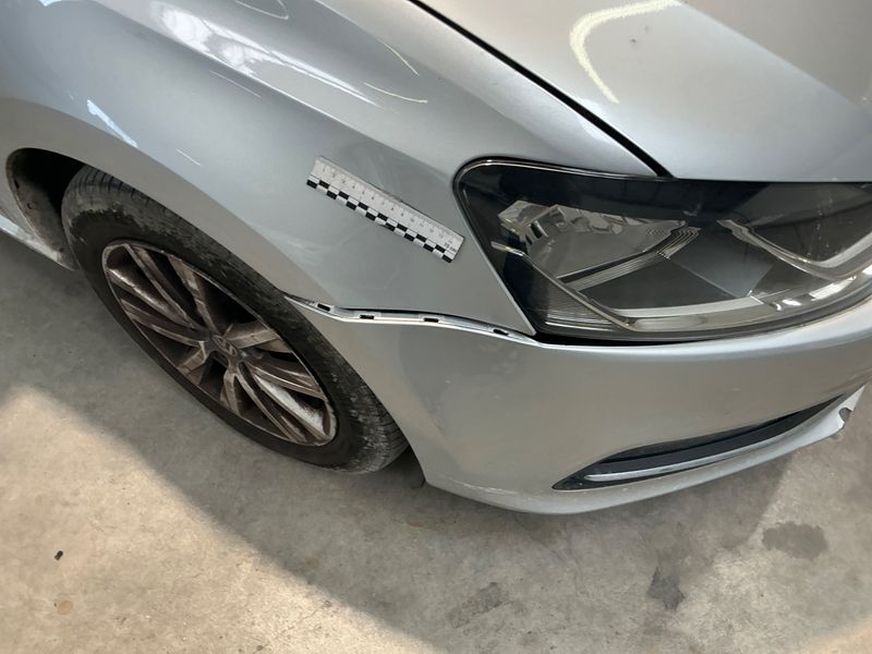 Volkswagen Polo 1.4 TDI Comfortline BlueMotion Tech 2015 – снимка 38