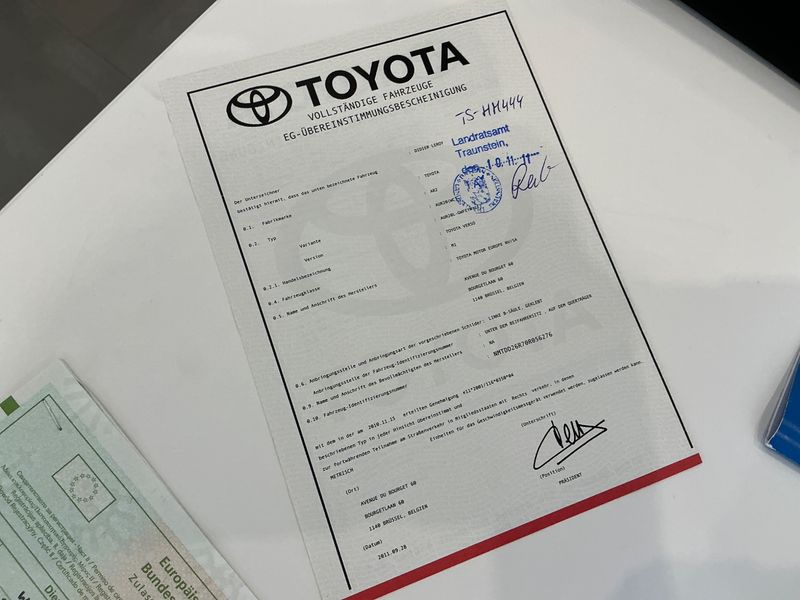 Toyota Verso 2.0 D-4D Edition 2011 – снимка 6