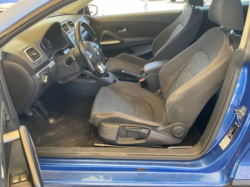 Volkswagen Scirocco 2.0 TDI 2011 – снимка 23