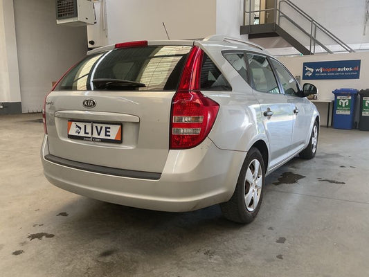 Kia cee'd 1.4 Vision 2009 – снимка 2