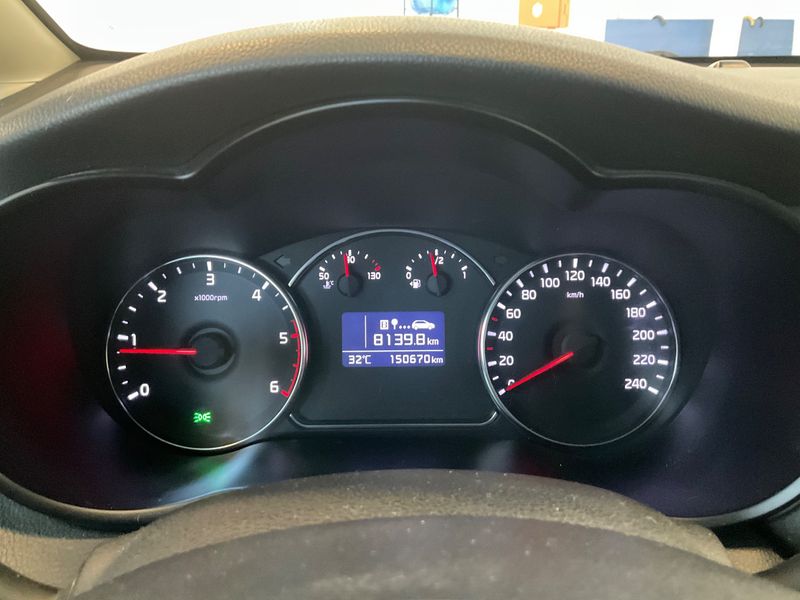 Kia Carens 1.7 CRDi Cool 2013 – снимка 5