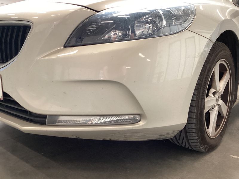 Volvo V40 2.0 D2 Kinetic 2017 – снимка 34